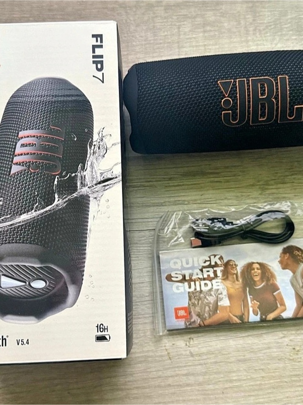 JBL Flip 7 Portable Bluetooth Speaker Black Like New